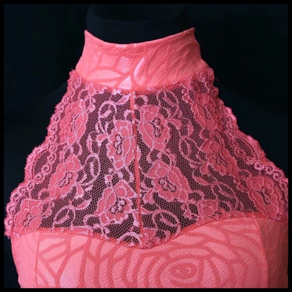 ‼️LAST CALL PRICE FIRM Textured Rose  Stretch Top - Picture 3 of 4