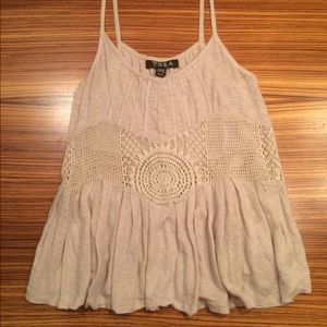 ❌ S O L D ❌ Urban Outfitters Tank