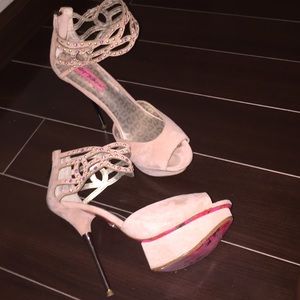 Betsy Johnson peep toe heels