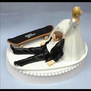 Skateboarding cake topper