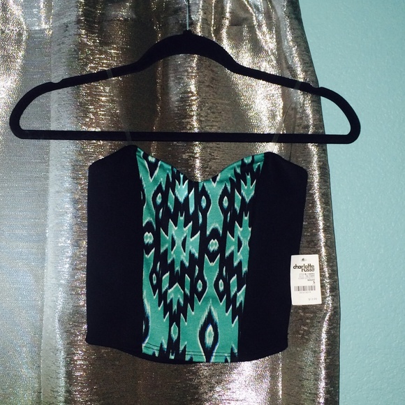 Blue and black Aztec crop top! 🔱🔱
