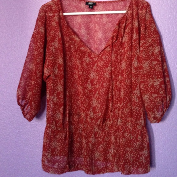 Burgundy with white tree design - Picture 1 of 2