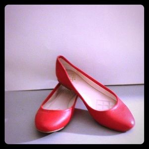 Coral Vince Camuto ballet flats size 8.5 NWOT