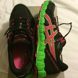 Asics 8.5 Gel FujiTrainer 2