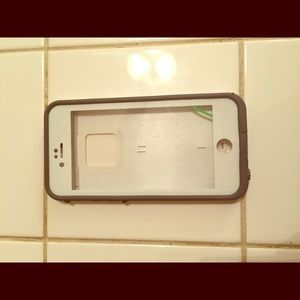White Lifeproof Case for iPhone 6