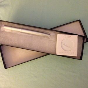 Luminizer & Brightening Brush