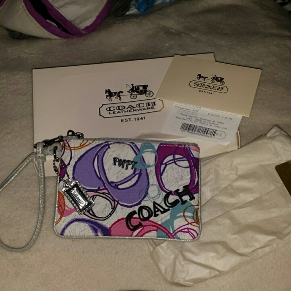 Coach poppy wristlet