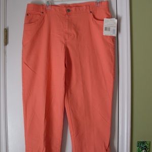Liz Claiborne crop pants