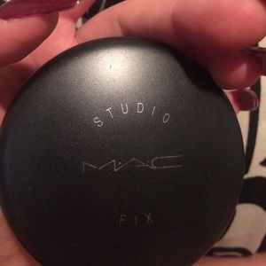 Nc55 dark Mac bronzer