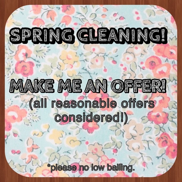 ⭐️MAKE AN OFFER!⭐️