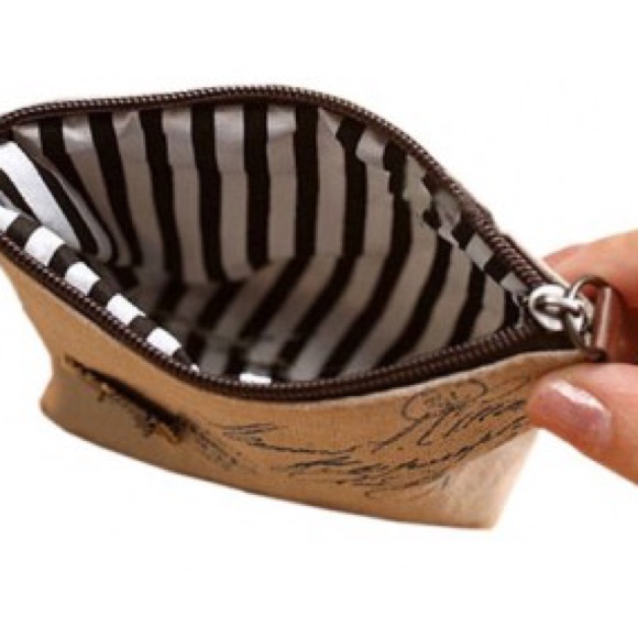 Adorable Canvas Coin Purse. - Picture 3 of 3