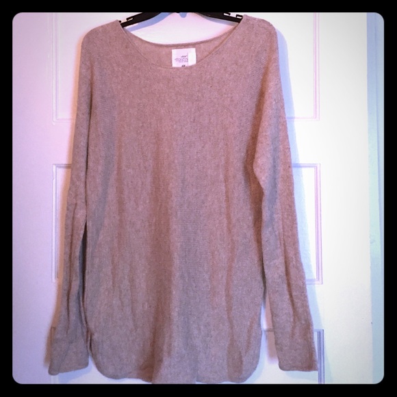 H & M Sweater