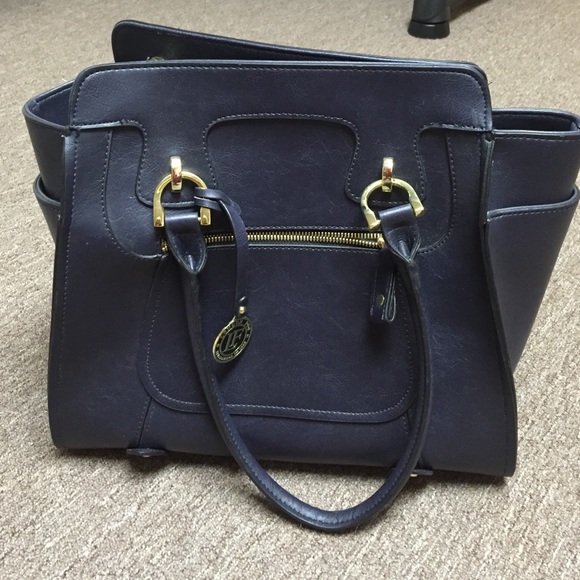 London fog handbag