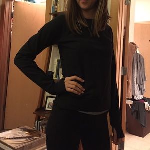 Black lulu sweatshirt