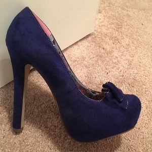 Blue Madden Girl Pumps
