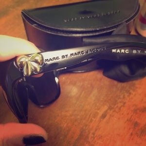 Marc by Marc Jacobs bow sunglasses