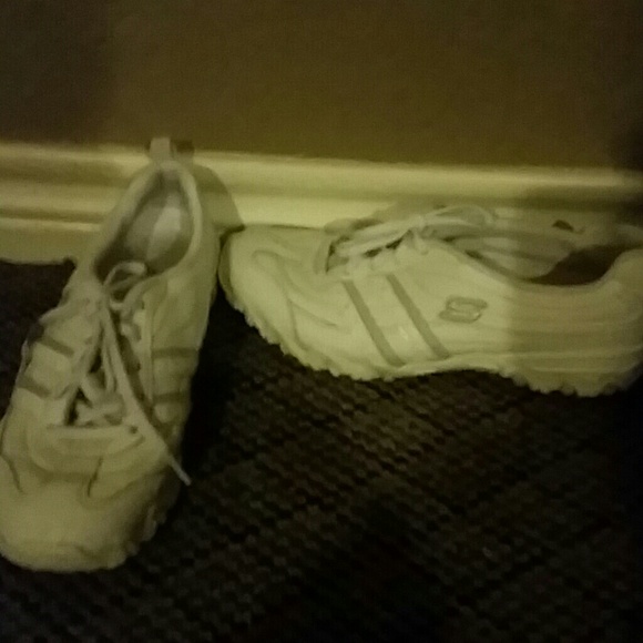 Skechers
