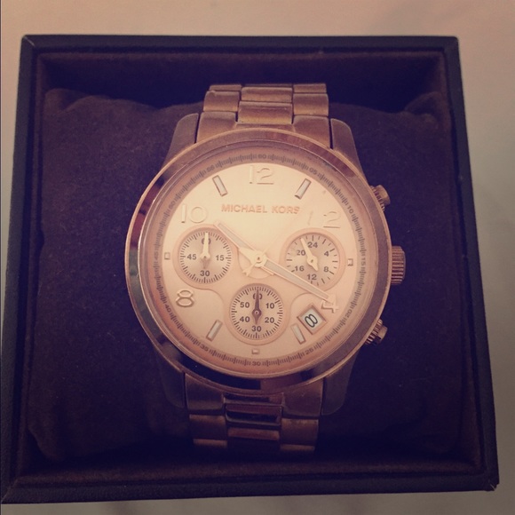 100% authentic Michael Kors Rose Gold  Watch