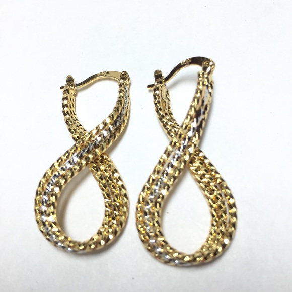 Jewelry - Sold in a bundle to teddypug