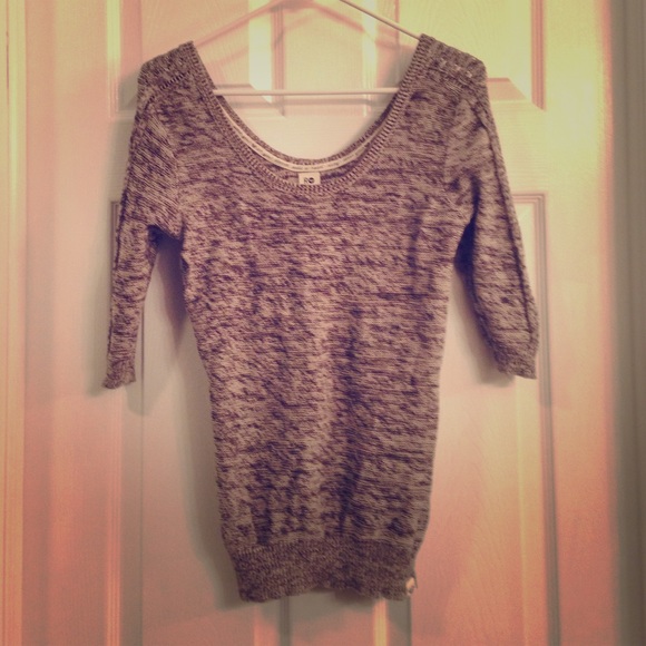 Roxy brand 3/4 sleeve low back sweater