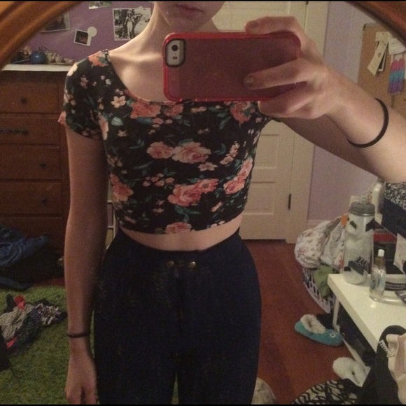 Floral crop top