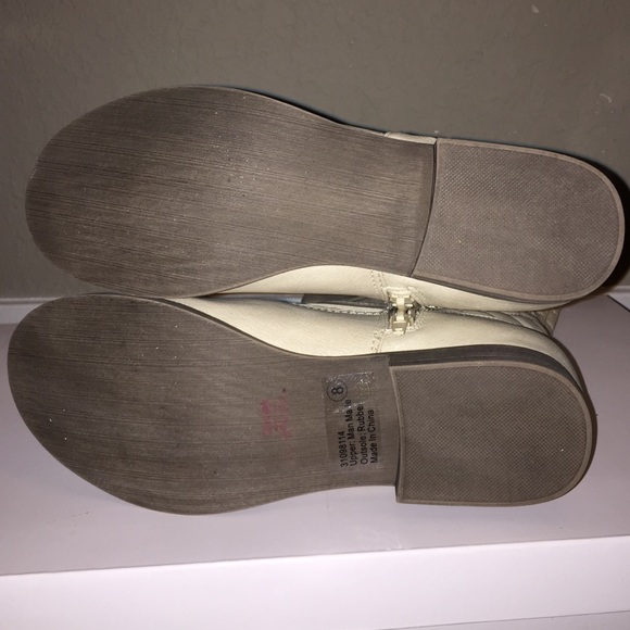 Brand New Versona Riding Boots - size 8 - Picture 2 of 3