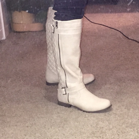 Brand New Versona Riding Boots - size 8 - Picture 3 of 3