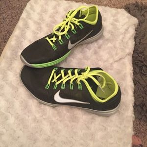 Women's Nike shoes