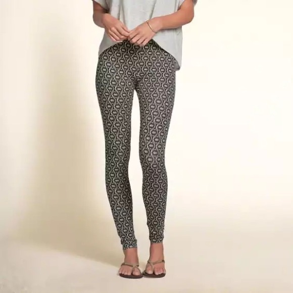 Pants - ♦️SOLD♦️Leggings