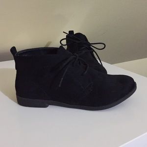 Black Dessert Boots