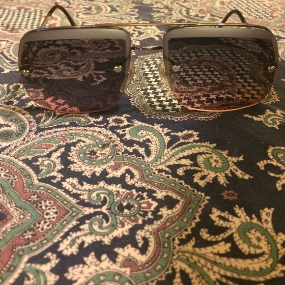 Chloe Square Aviators with Cute Heart Details