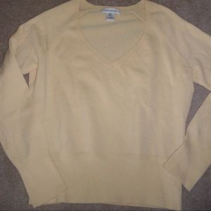 Banana Republic light weight sweater