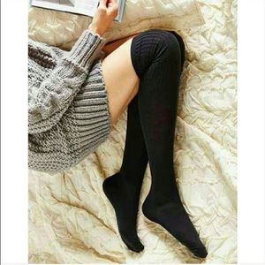 ❤️Reserved❤️ NWT Urban thigh high socks