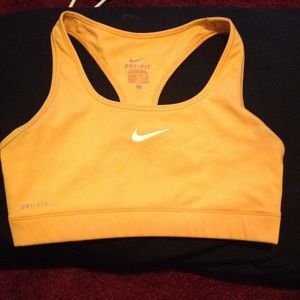 Sports bra
