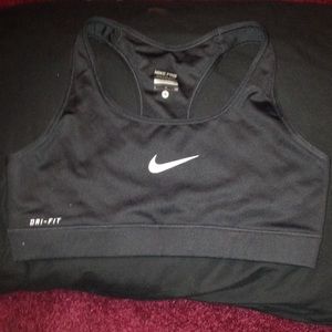Sports bra