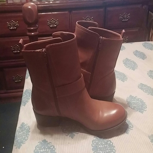 Leather boots