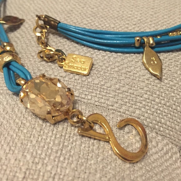 Turquoise and gold leather wrap bracelet - Picture 2 of 4