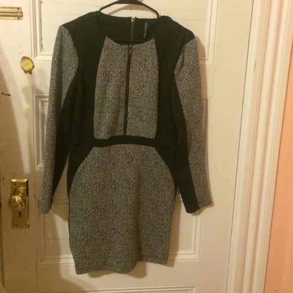 W118 Walter Baker Long Sleeve Dress size M