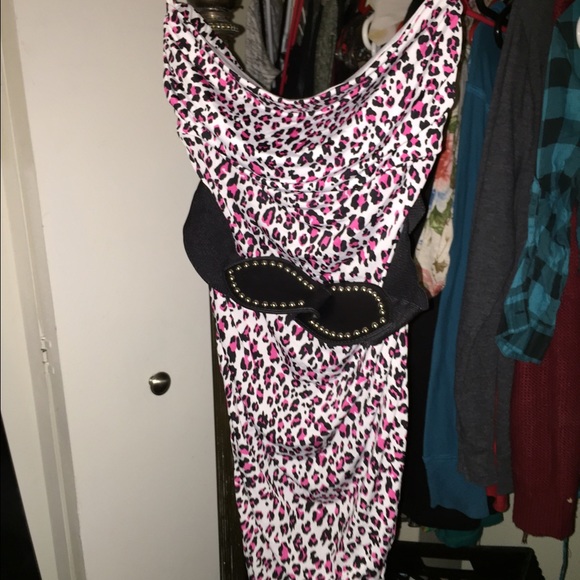 Pink and white leopard print dress - Picture 1 of 1