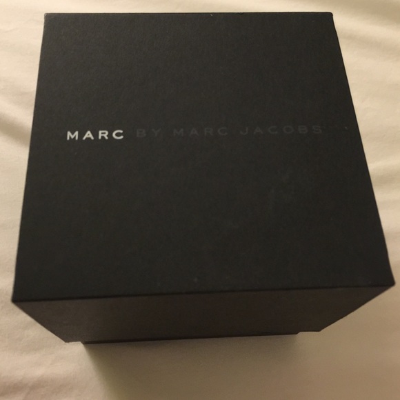 Marc Jacobs gold watch with black face main image 4