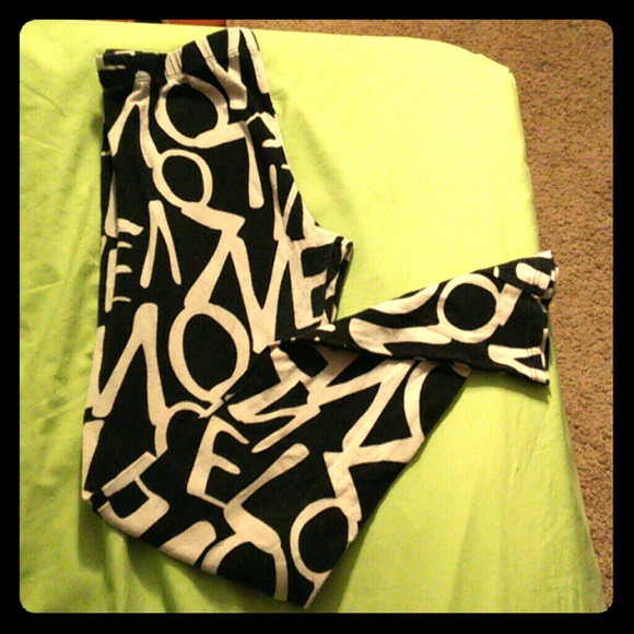 Ambiance Love Leggings