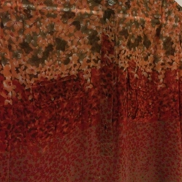 Half button blouse - Picture 2 of 4