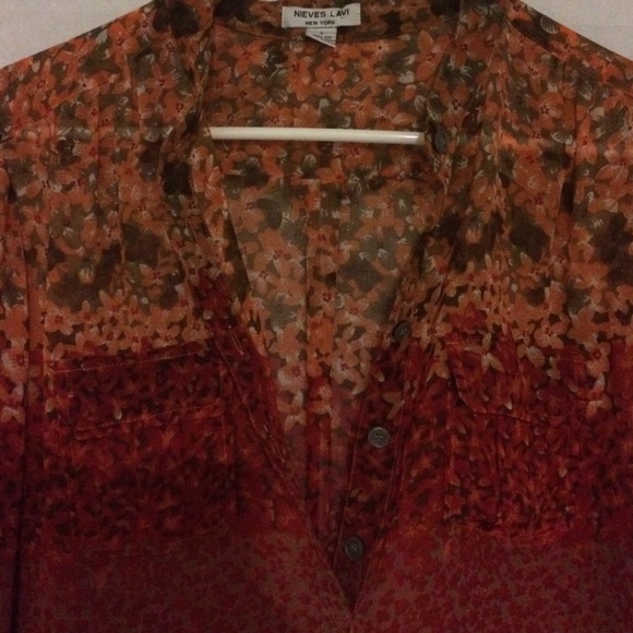 Half button blouse - Picture 3 of 4