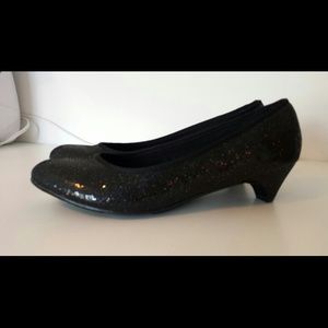 Black glitter low wheel