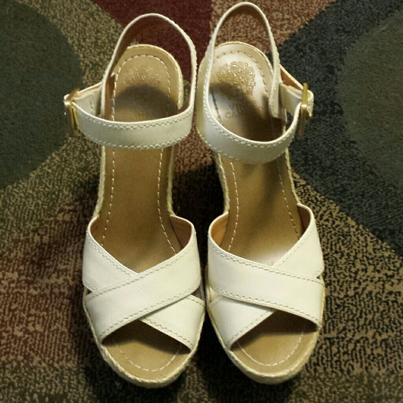 Vince camuto, wedges, white, berly used, no box