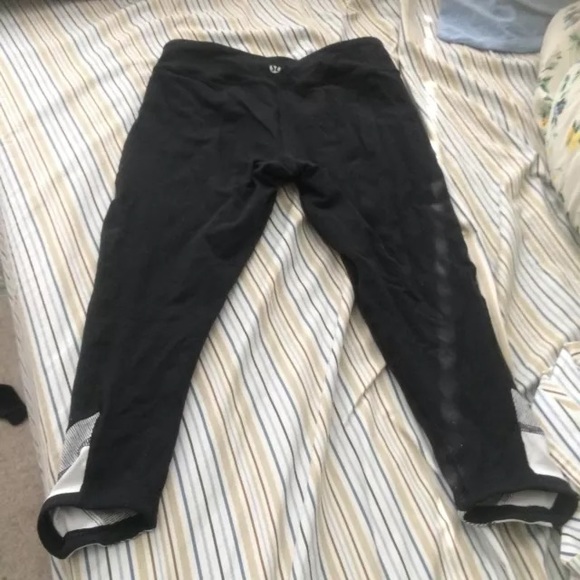 LULULEMON crops size 2 ❤️ - Picture 2 of 4