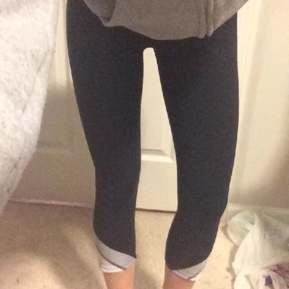LULULEMON crops size 2 ❤️ - Picture 4 of 4