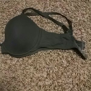 Vs bra