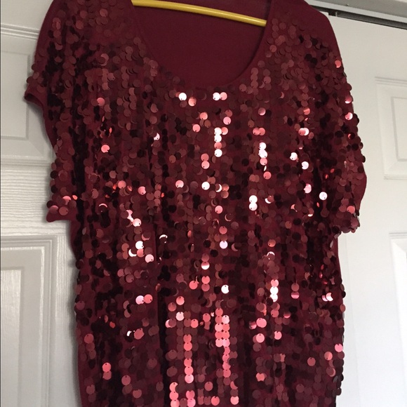 Sparkly top!!! ❤️
