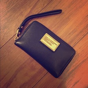 MARC BY MARC JACOBS Black Wristlet